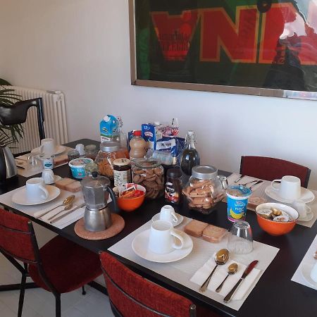 Charming Apartment With Balcony In The Historic Center Νάπολη Εξωτερικό φωτογραφία