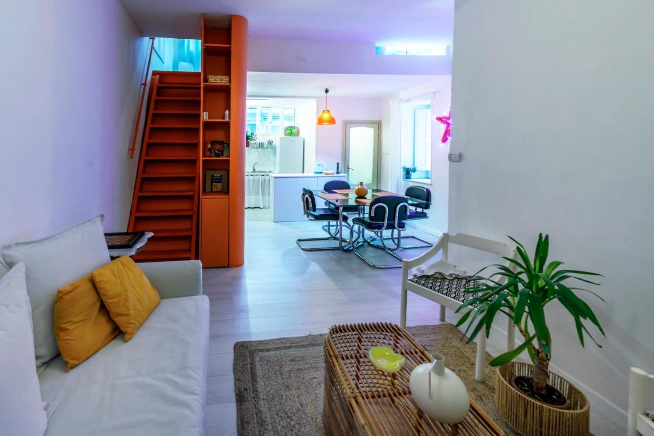 Charming Apartment With Balcony In The Historic Center Νάπολη Εξωτερικό φωτογραφία