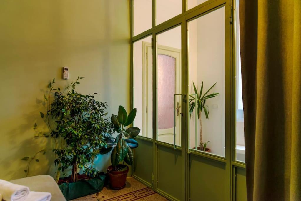 Charming Apartment With Balcony In The Historic Center Νάπολη Εξωτερικό φωτογραφία